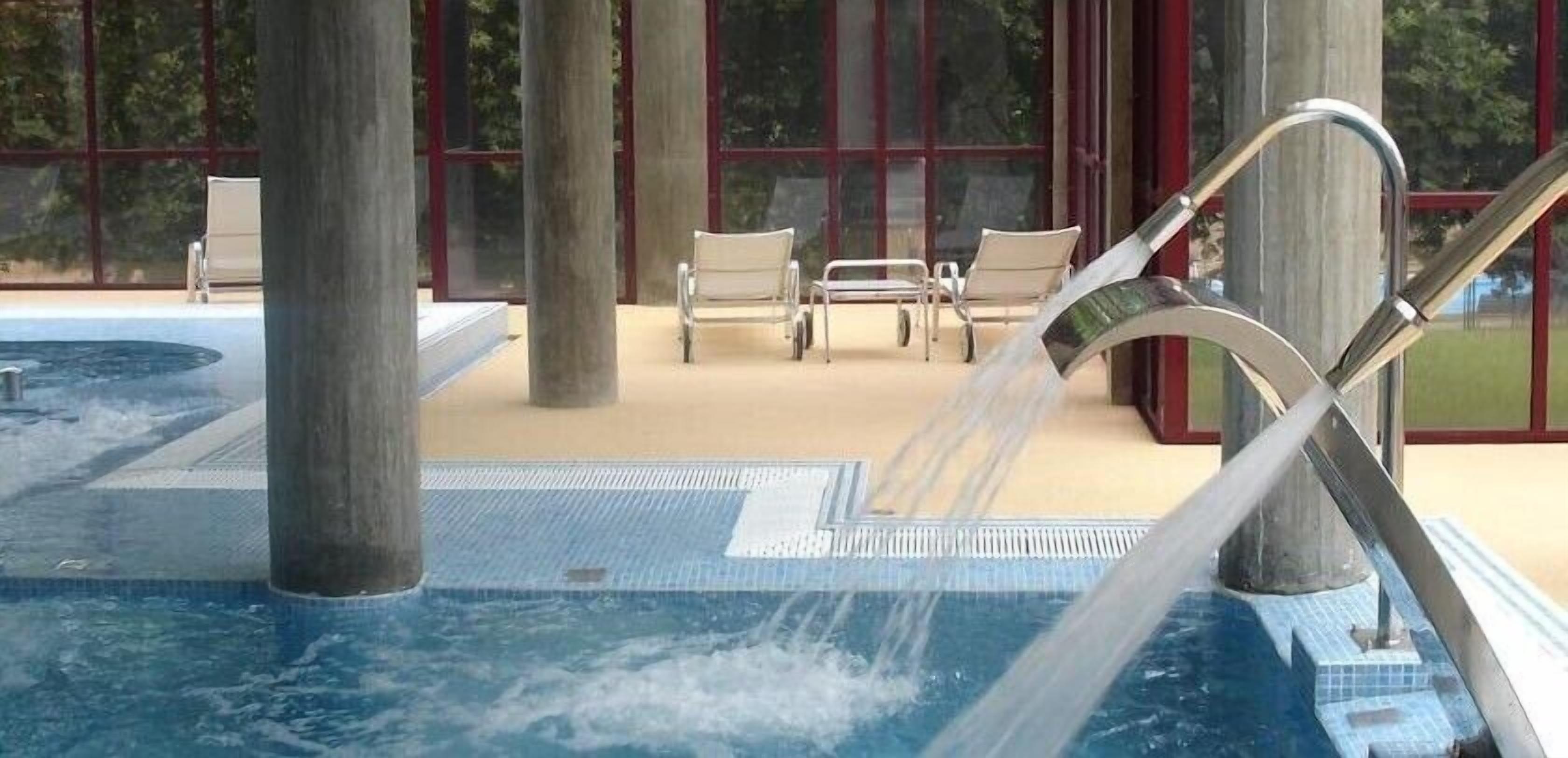 sauna, hot springs/mineral springs, massages