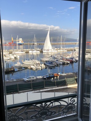 Dortoir Partagé Familial, non-fumeur, vue montagne | Vue sur la ville