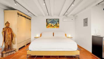 1 slaapkamer, een strijkplank/strijkijzer, gratis wifi, beddengoed