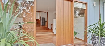 Tura Tree House - Tura