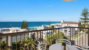 Outdoor dining - Oceanic Apartments Unit 13 Stunning Ocean Views (Kings Beach)