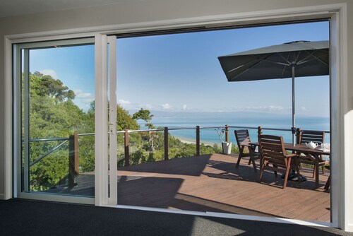 Selah Retreat - Peaceful with a stunning view!