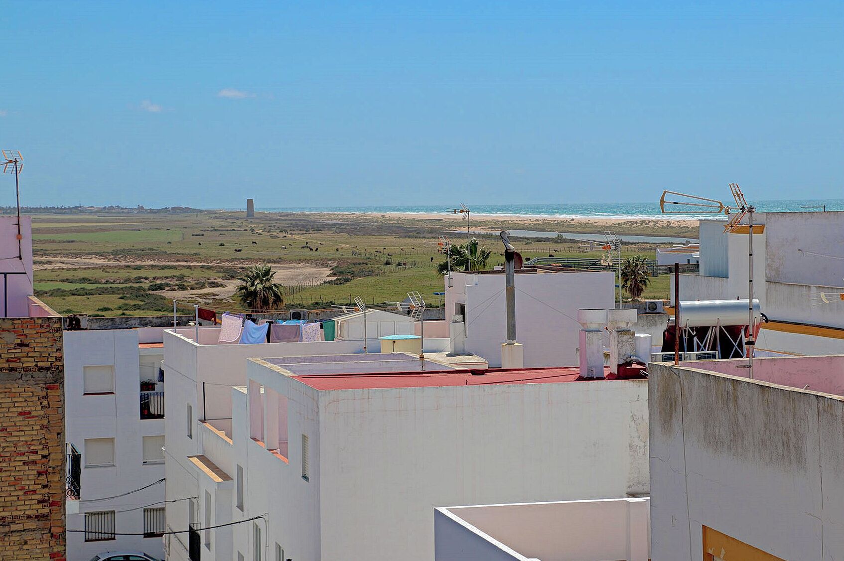 Vista para praia/oceano