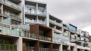 Exterior - Bayside Apartment just 5km from City Center (Port Melbourne)