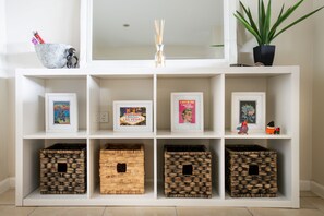 Deluxe House, 4 Bedrooms | Room amenity