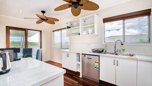 Casa Deluxe, 4 dormitoris | Cuina privada