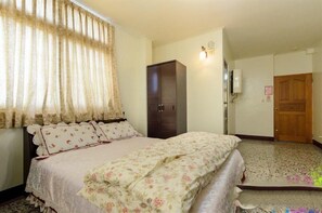 双人房 | 浴室 | 淋浴设施、免费洗浴用品、吹风机、拖鞋