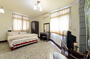 ダブルルーム | デスク、防音設備、可動式ベッド、WiFi (無料)