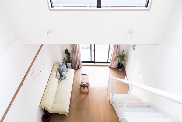 Interior - MINIMAL SHIMOKITA: Stylish Loft Apt 3min from Sta. (Setagaya City)