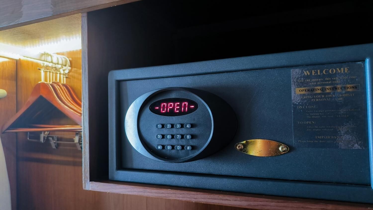 1 bedroom, in-room safe, desk, laptop workspace