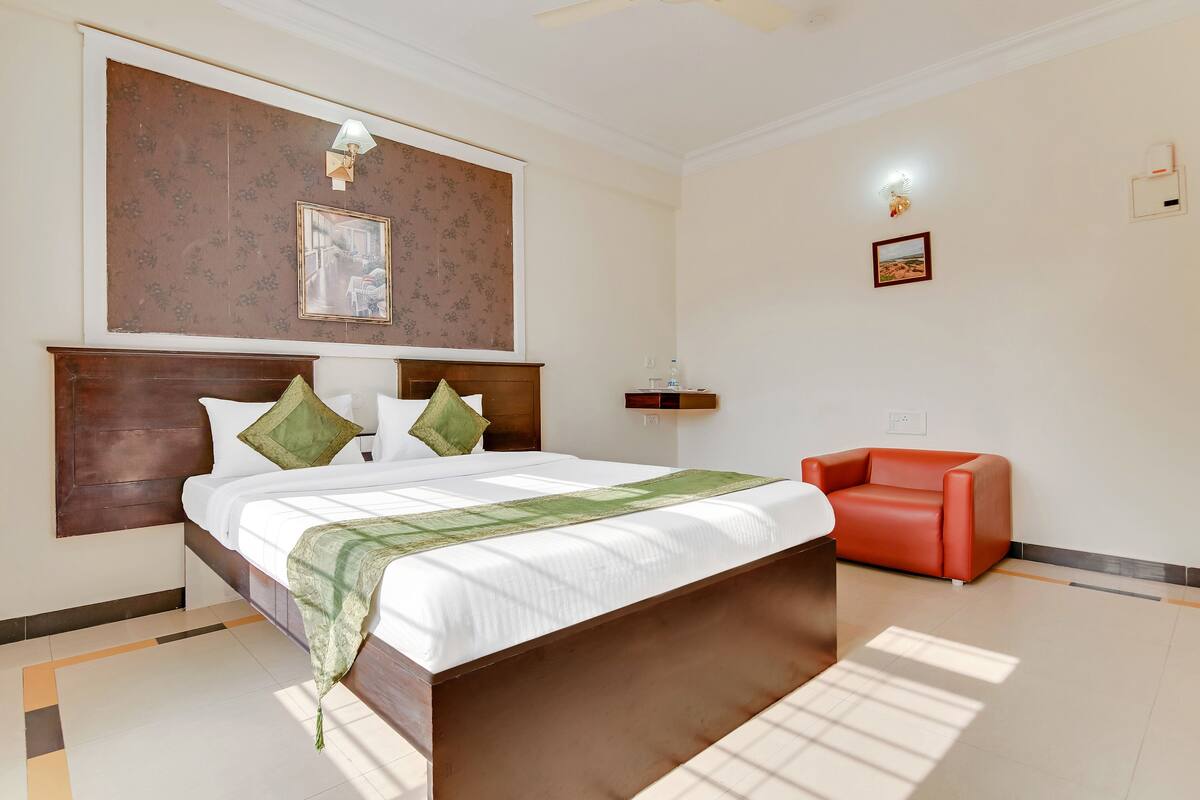 Phòng Tiêu chuẩn, 1 giường cỡ queen | Bàn ủi/dụng cụ ủi quần áo, giường gấp/giường phụ (phụ phí)