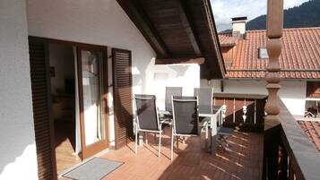 Anna 1 | Balcony view