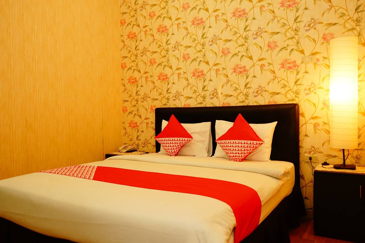 Deluxe Suite | Desk, free WiFi, bed sheets