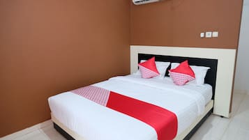 Standard Double Room | Free WiFi, bed sheets