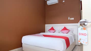 Standard Double Room | Free WiFi, bed sheets