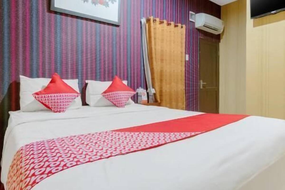 Meja kerja, Wi-Fi gratis, dan seprai linen