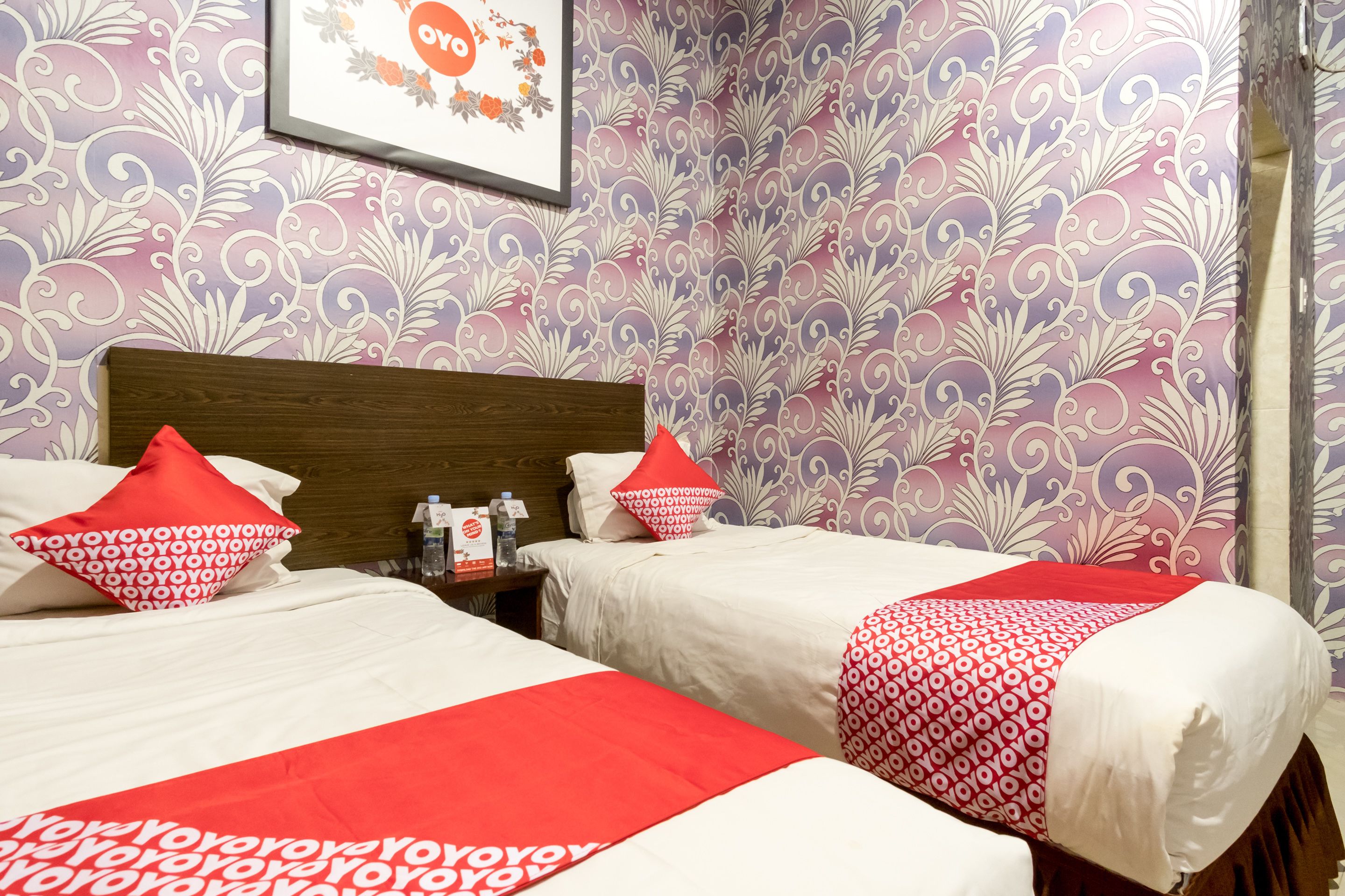 Deluxe Twin Room, 2 Single Beds | Desk, free WiFi, bed sheets