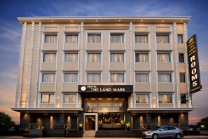 Exterior - Hotel Landmark Near Golden Temple (Amritsar)