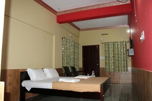 In-room safe, blackout curtains, rollaway beds, free WiFi