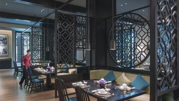 مطعم