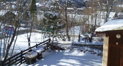 Maison familiale associative Gueyniers