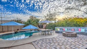 Outdoor pool, a heated pool