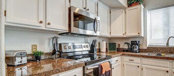 Remodelado 4 dormitorios Gilbert Home con piscina climatizada 