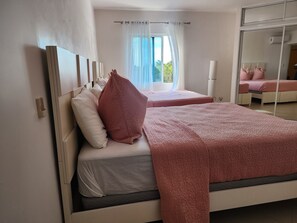 3 Schlafzimmer, Bügeleisen/Bügelbrett, kostenloses WLAN, Bettwäsche