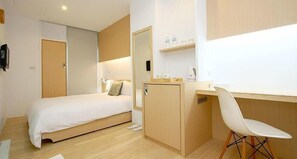 Business Double Room | Desk, blackout drapes, bed sheets - Ke Ting (Yuli)