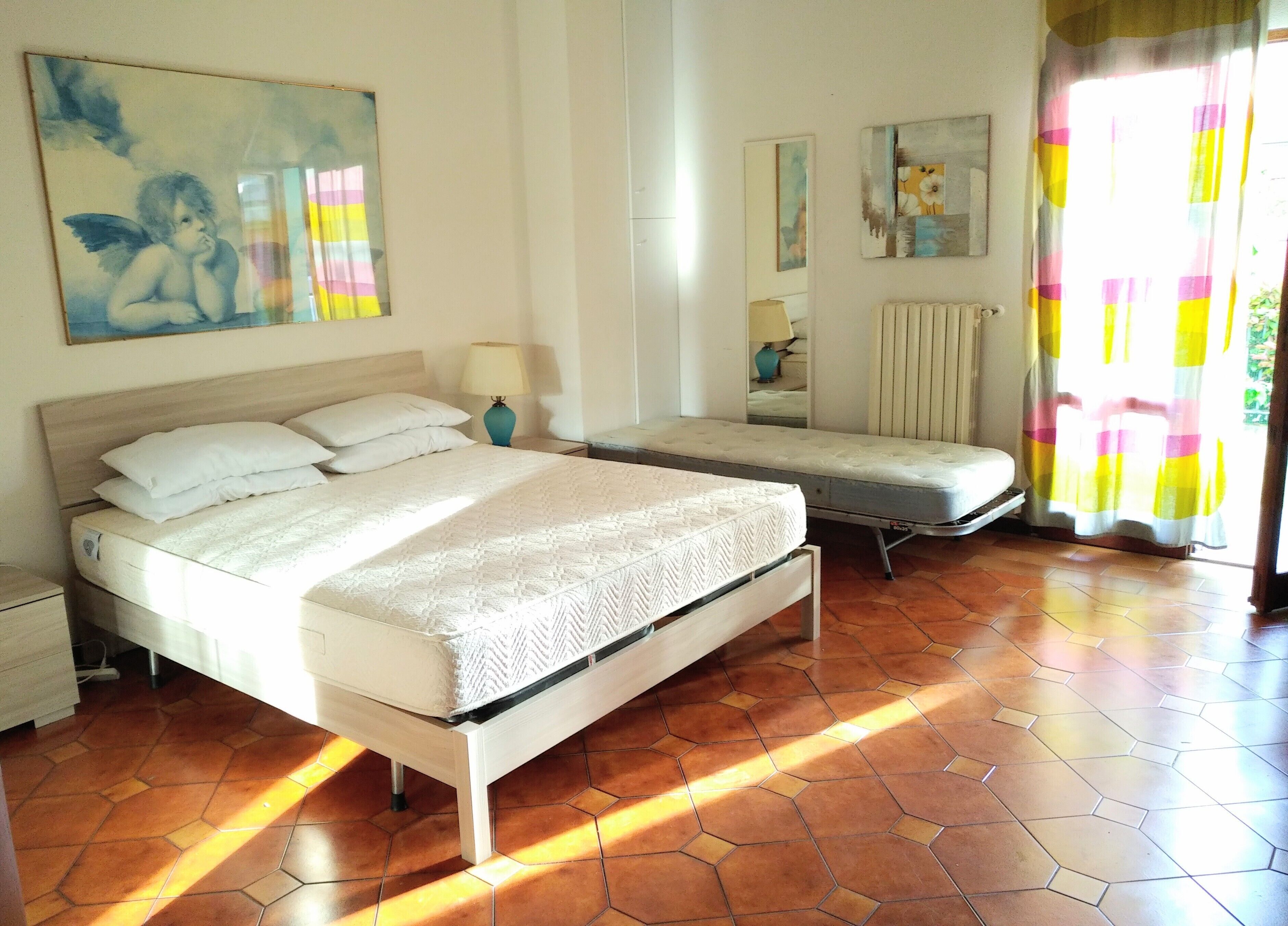 1 Schlafzimmer, Bügeleisen/Bügelbrett