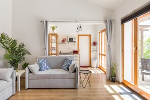 تلفزيون، كُتُب، ستيريو