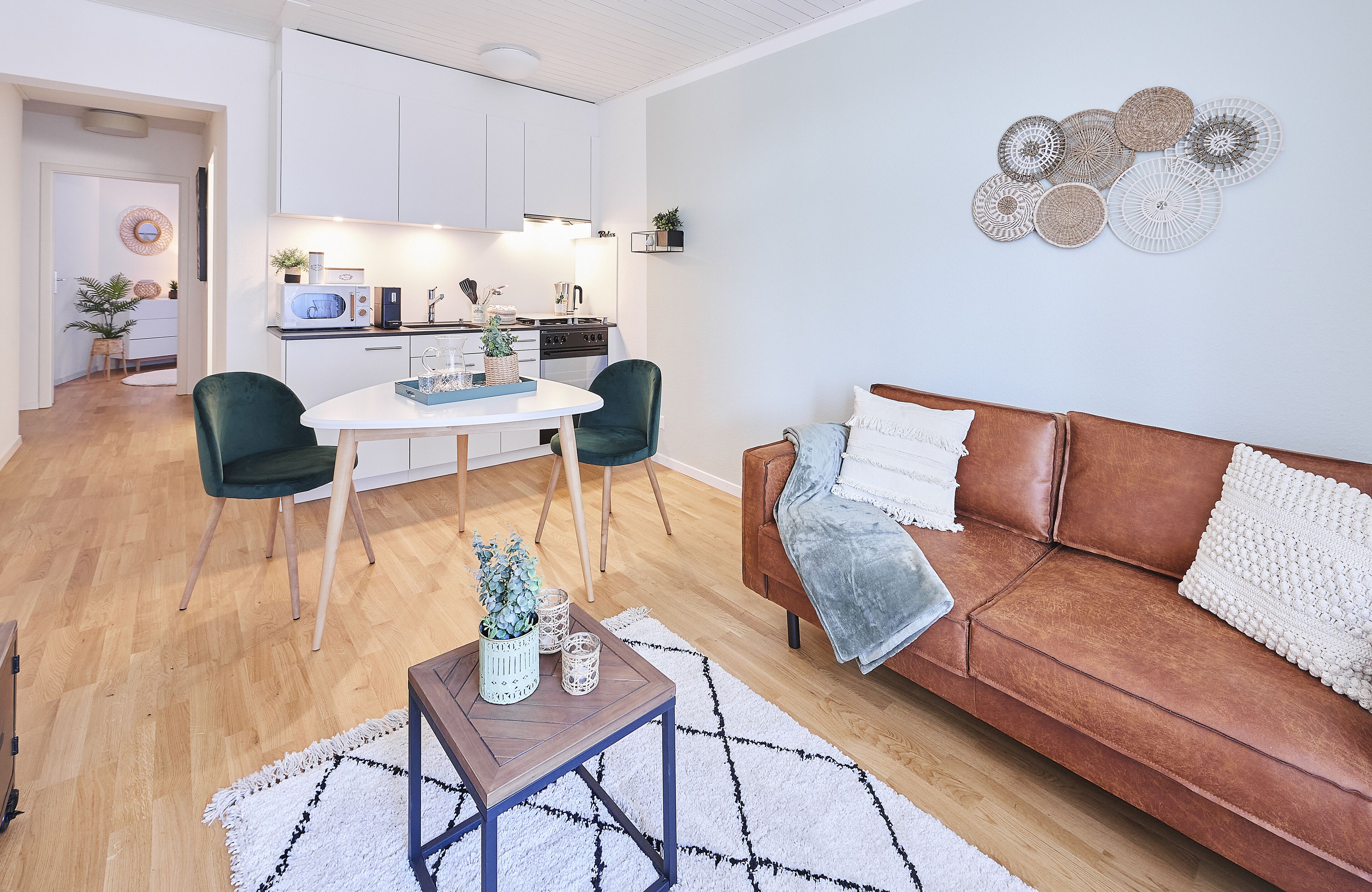 classic apartment, 1 bedroom, kitchen, city view | private kitchen | full-sized fridge, microwave, oven, stovetop