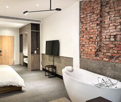 Habitación Deluxe doble, 1 cama de matrimonio grande | Ropa de cama de alta calidad y edredones de plumas