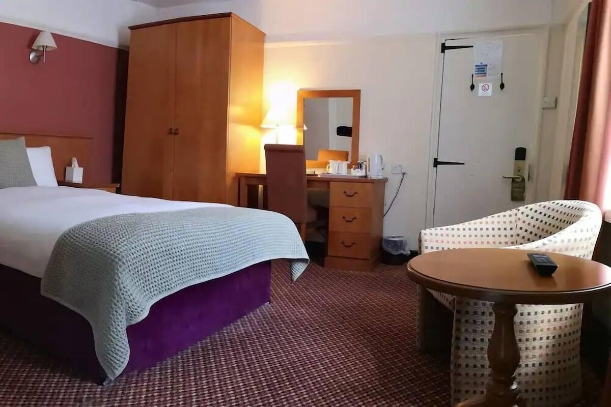 Deluxe Double Room | Seterika/papan seterika, Wi-fi percuma, cadar katil 