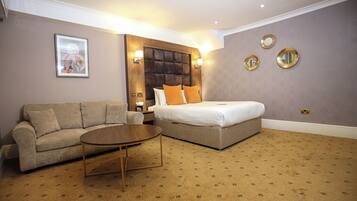 Premium Double Room | Iron/ironing board, free WiFi, bed sheets