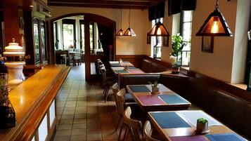 Bar (in der Unterkunft)
