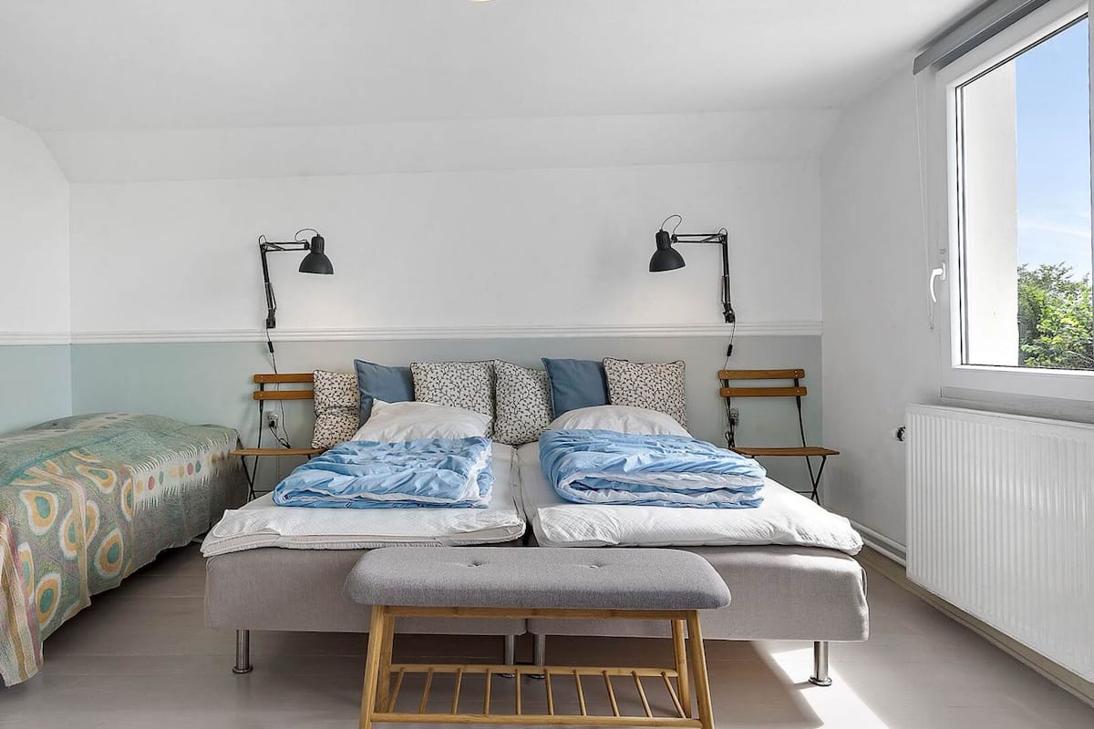 standard double or twin room, 2 single beds | individually furnished, free wifi, bed sheets