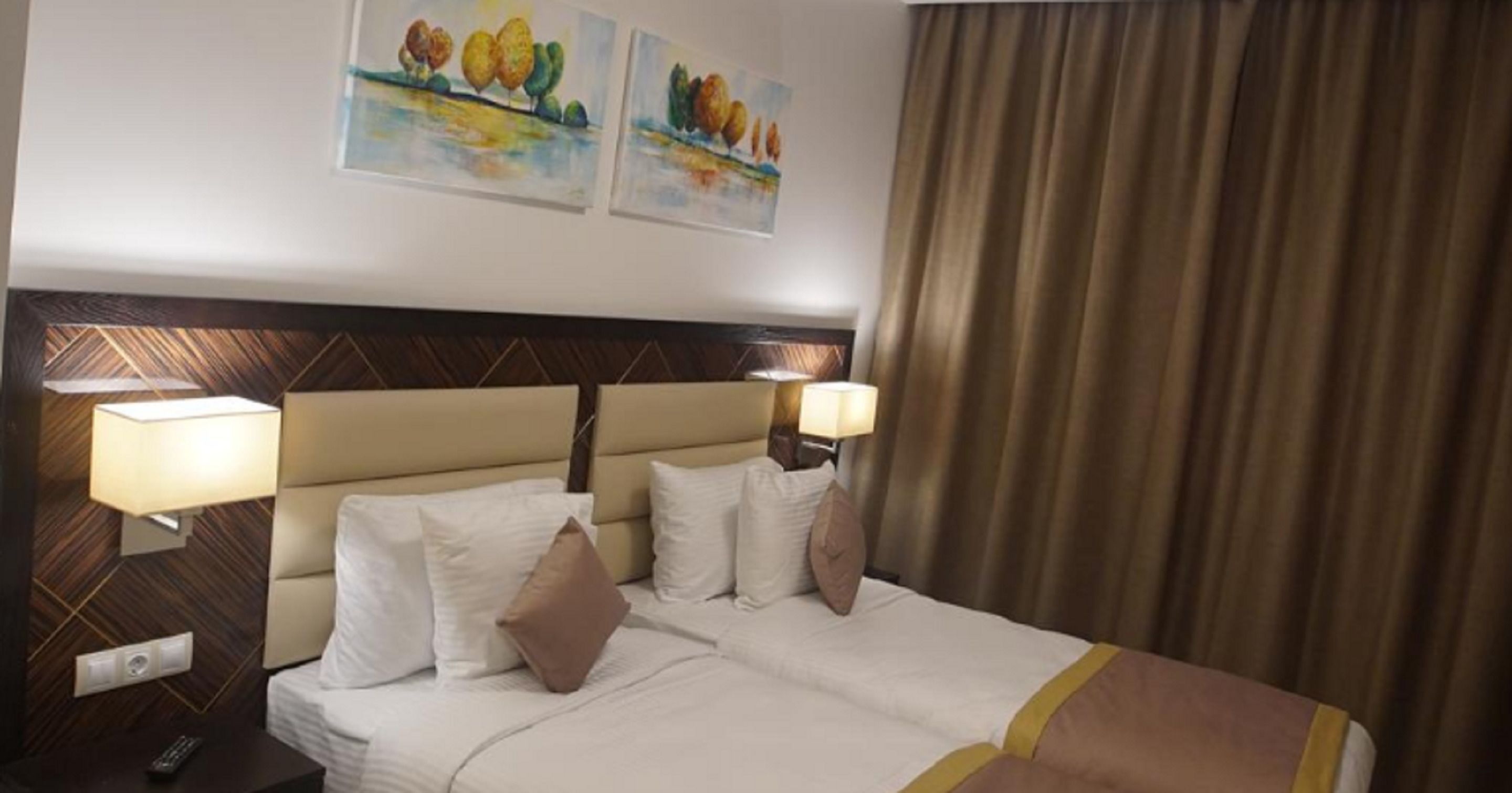 premium bedding, select comfort beds, minibar, in-room safe