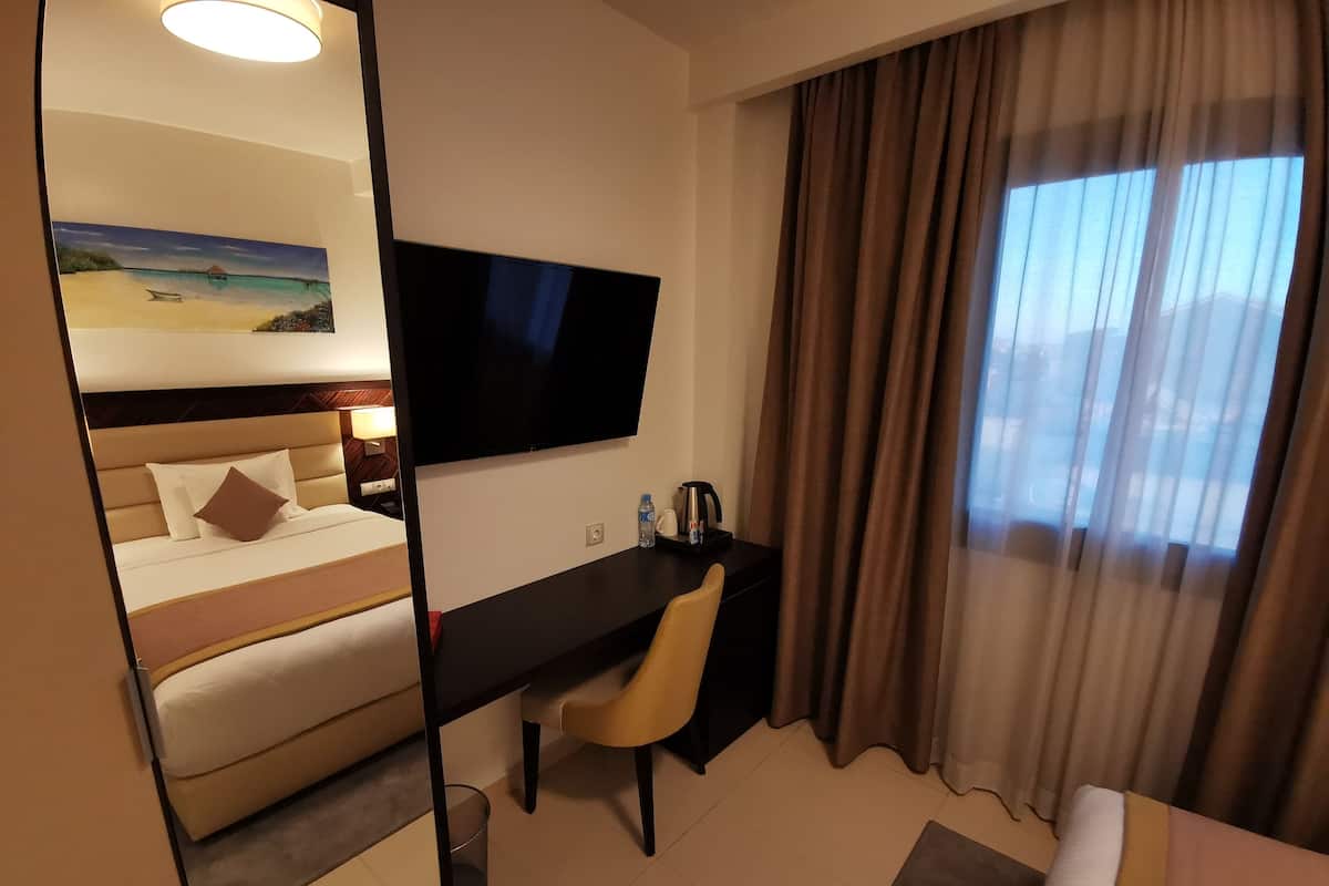 經典客房 | 高級寢具、Select Comfort 床墊、迷你吧、客房內保險箱
