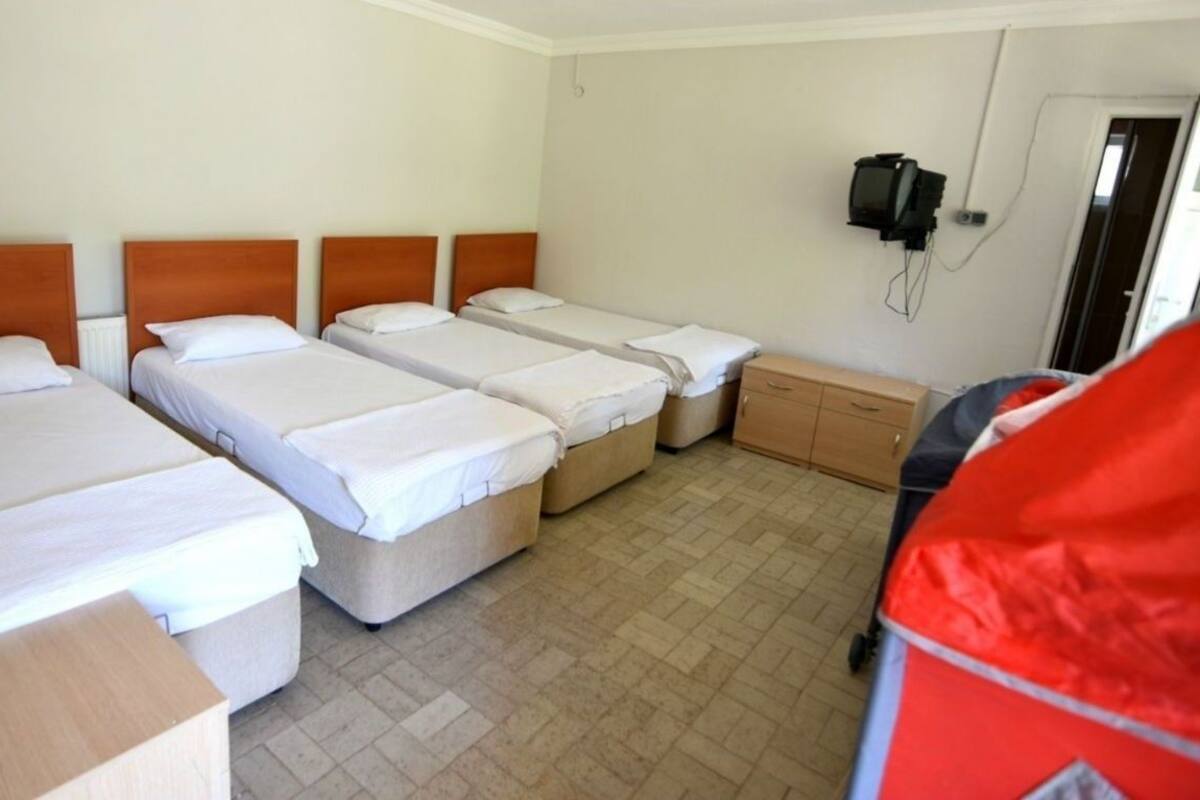 Standard Quadruple Room, Kitchenette | Desk, free cots/infant beds, free WiFi, bed sheets