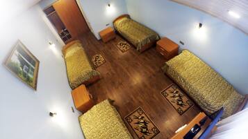 Superior Quadruple Room | Iron/ironing board, travel cot, free WiFi, bed sheets