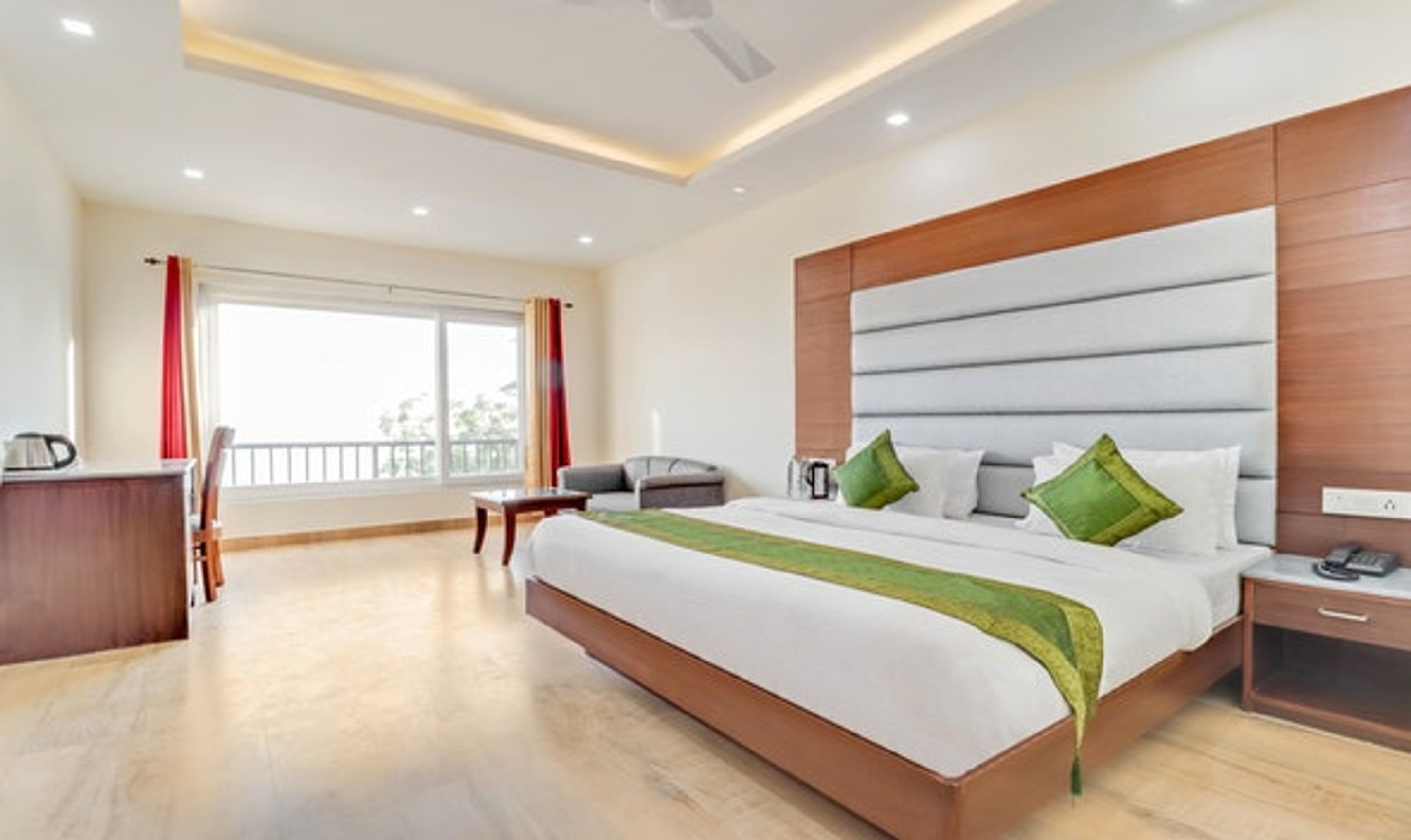 Deluxe Room | Rollaway beds, free WiFi, bed sheets