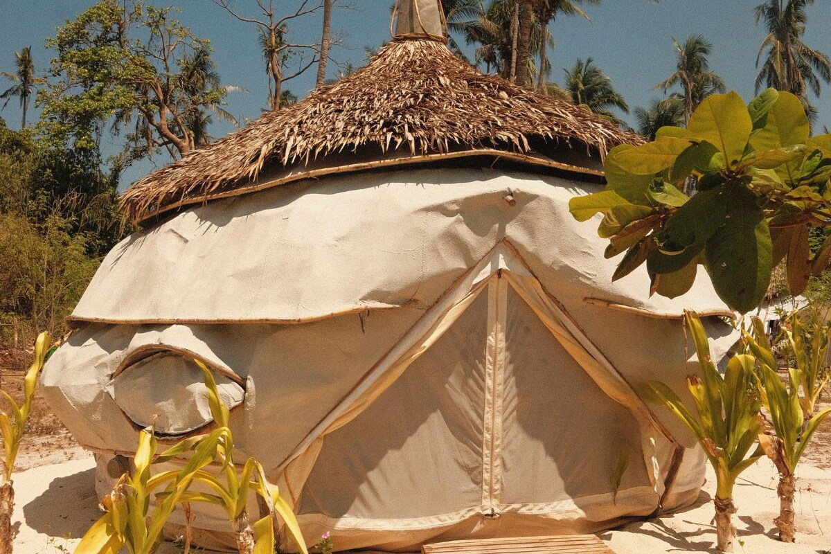 Quarto | Camas com colchões de espuma com sistema de memória, cofres nos quartos