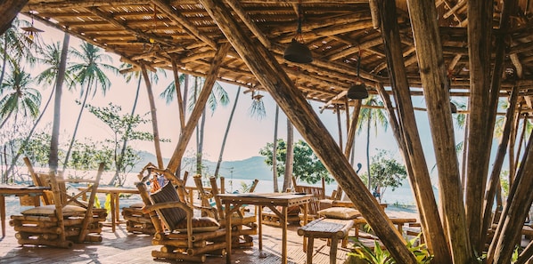 Restaurant - Dryft Darocotan Island - Campsite, Adults Only (El Nido)