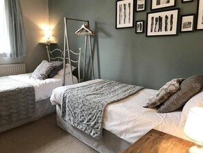 Zweibettzimmer, 2 Einzelbetten