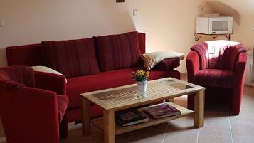 Apartment, 1 Bedroom (Heuboden) | Living room