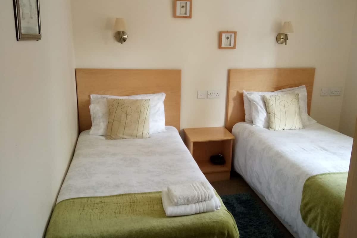 Standard Twin Room, Ensuite