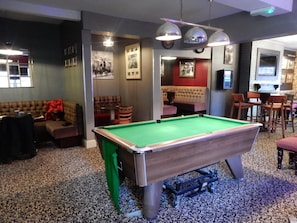 Game room - The White Swan (Market Rasen)
