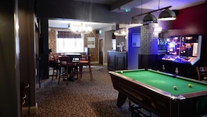 Unclassified image, 4 of 22, button - The White Swan (Market Rasen)