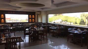 Daily buffet breakfast (INR 1000 per person)